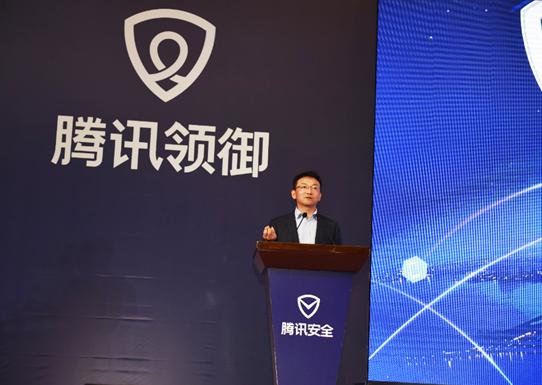 夫妇互换当面做的爱