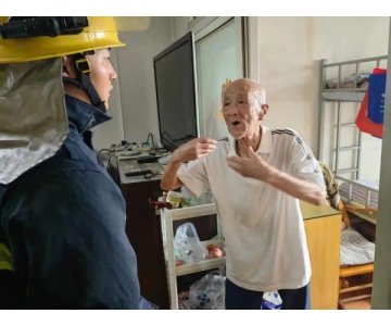 物联网燃气报警器，保障老年人安全